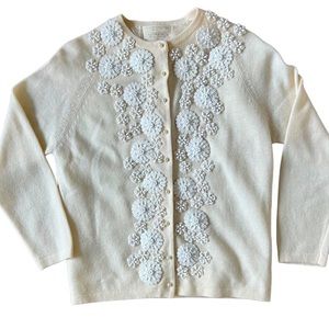 VINTAGE 1950S NWOT HANDMADE CREAM COLORED WOOL/ANGORA BEADED CARDIGAN SZ 36/S